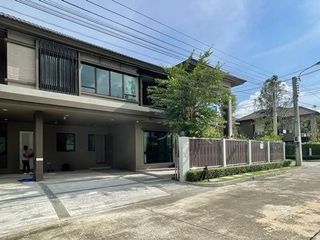 出售 4 卧室 独立屋 在 Khan Na Yao, 曼谷