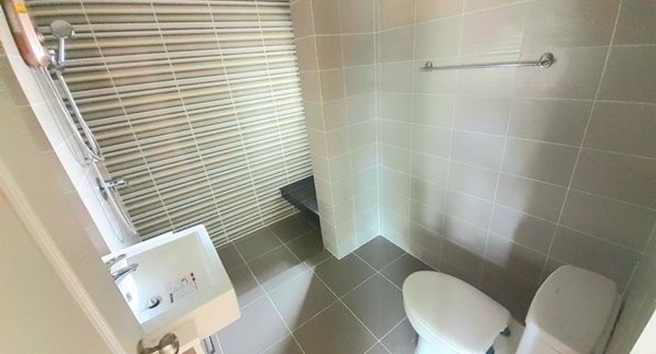 For sale 4 bedrooms house in Khan Na Yao, Bangkok