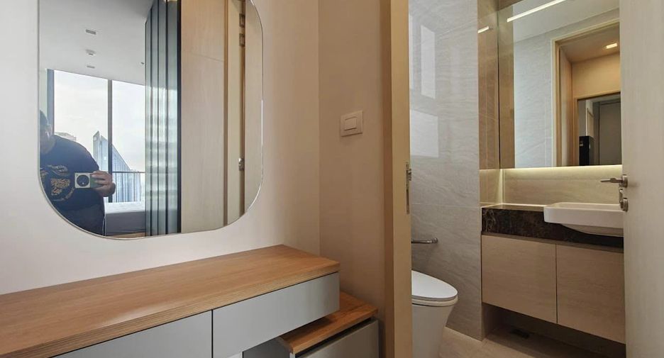 For rent 1 bed condo in Watthana, Bangkok