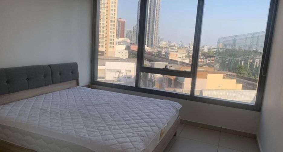 For sale 1 bed condo in Khlong Toei, Bangkok