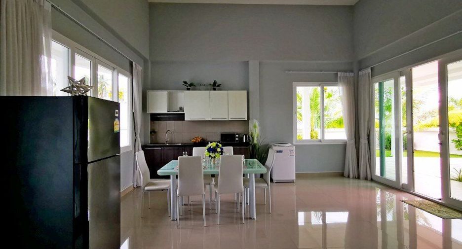 Haus zum Kauf und zur Miete mit 3 Zimmer in Sattahip, Chonburi