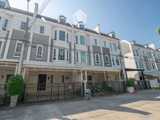 Reihenhaus zum Kauf und zur Miete mit 3 Zimmer in Bang Kapi, Bangkok