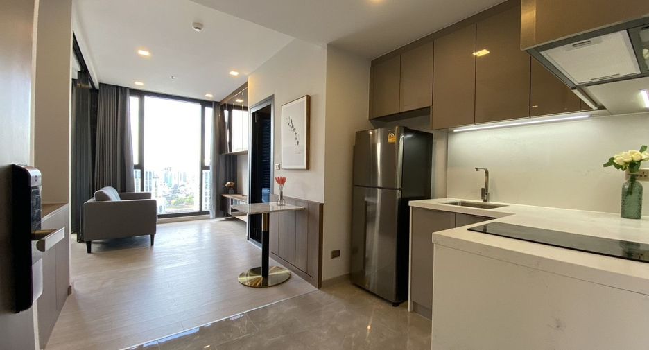 Продажа и аренда 1 кровать кондо в Хуаи Кхщанг, Бангкок