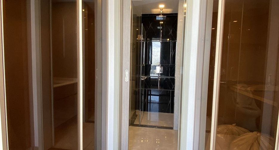 Продажа и аренда 1 кровать кондо в Хуаи Кхщанг, Бангкок