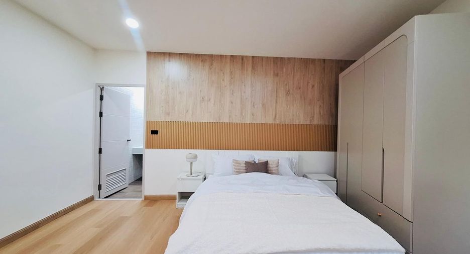For rent 2 bedrooms condo in Mueang Phuket, Phuket