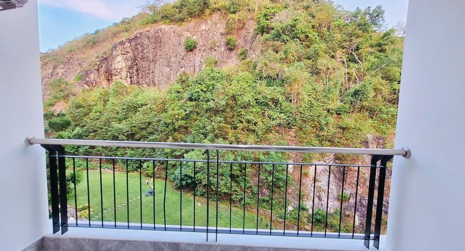 For rent 2 bedrooms condo in Mueang Phuket, Phuket