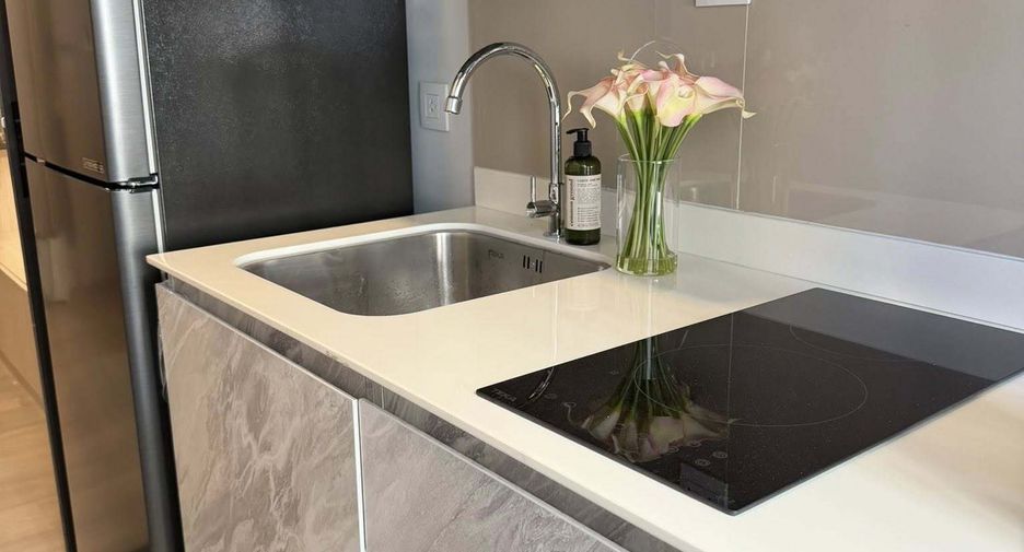 For rent studio condo in Phra Khanong, Bangkok