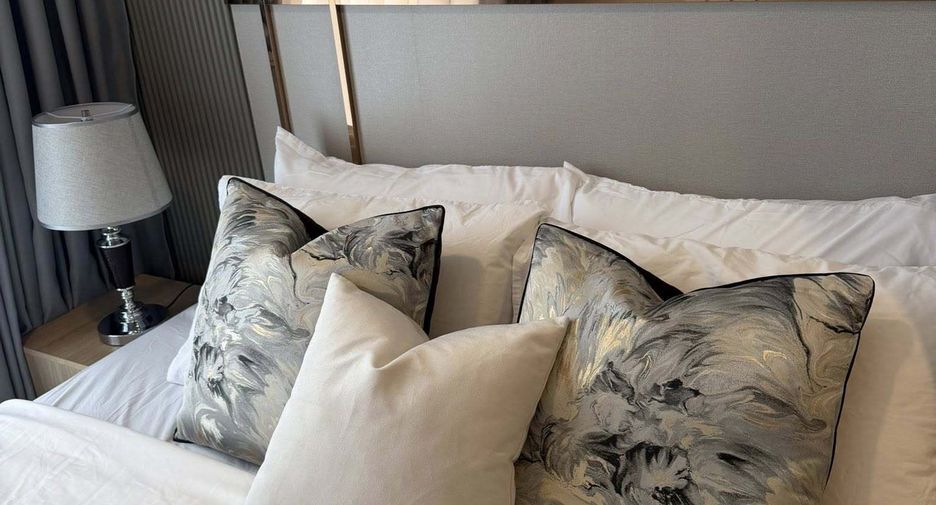 For rent studio condo in Phra Khanong, Bangkok