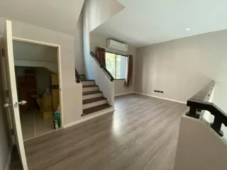 Casa en venta de 3 habitaciones en Bang Khen, Bangkok