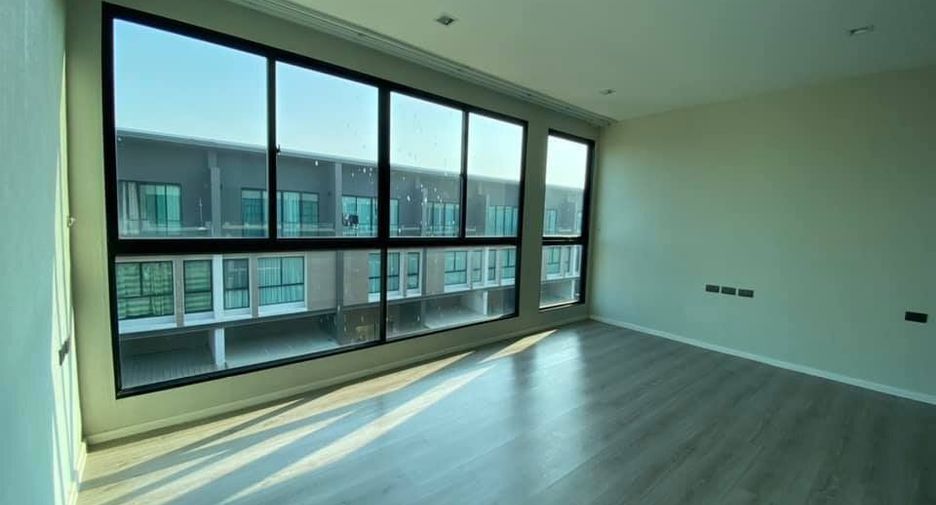 Casa en venta de 3 habitaciones en Bang Khen, Bangkok
