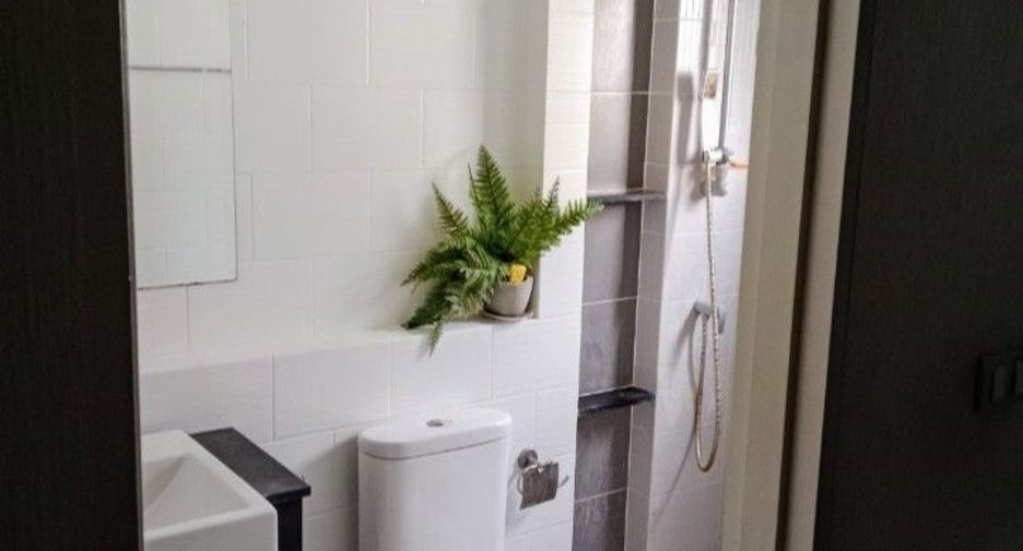 For rent 4 bedrooms house in Sai Mai, Bangkok