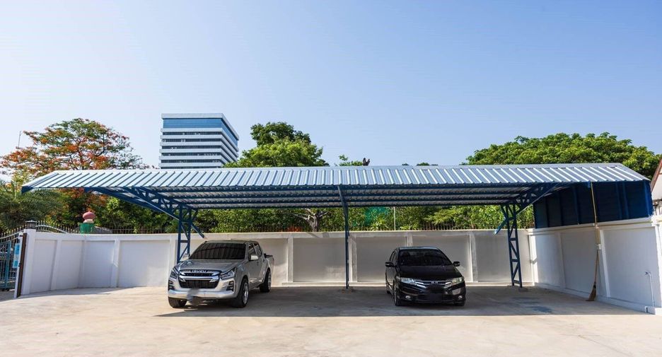 For sale and for rent 2 bedrooms house in Watthana, Bangkok