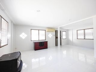 ขาย และ ให้เช่า 2 ห้องนอน บ้านเดี่ยว ใน วัฒนา, กรุงเทพฯ