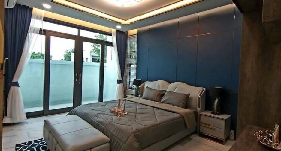For sale 5 bedrooms villa in Bang Lamung, Chonburi
