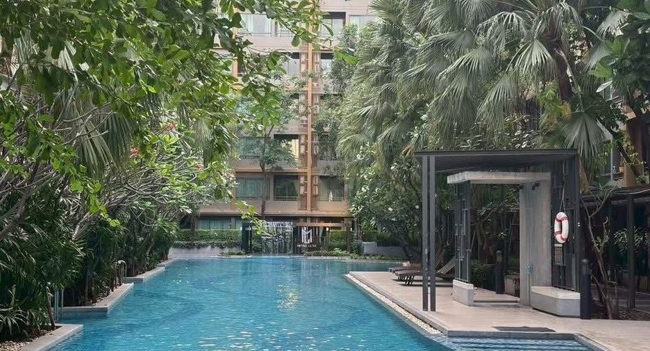 For rent 1 bed condo in Huai Khwang, Bangkok