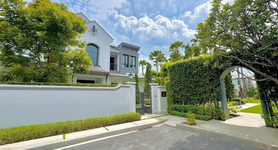 For sale 5 bedrooms house in Saphan Sung, Bangkok