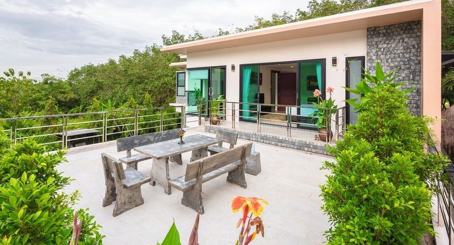 For sale and for rent 5 bedrooms villa in Thalang, Phuket