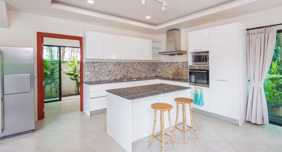 For sale and for rent 5 bedrooms villa in Thalang, Phuket