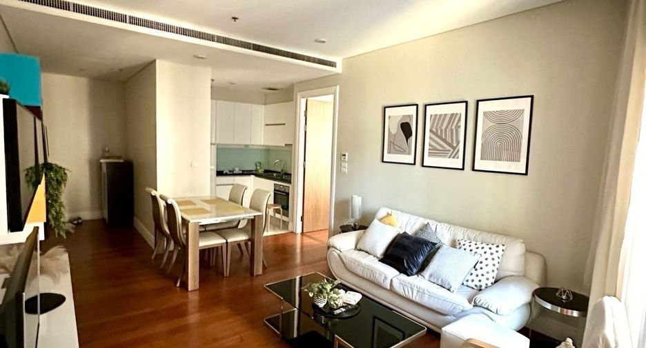 For rent 2 bedrooms condo in Khlong Toei, Bangkok