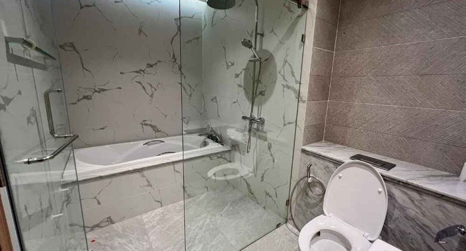 For rent 3 bedrooms condo in Sattahip, Chonburi