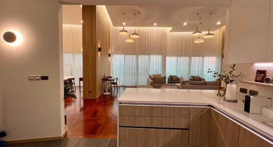 For rent 3 bedrooms condo in Sattahip, Chonburi