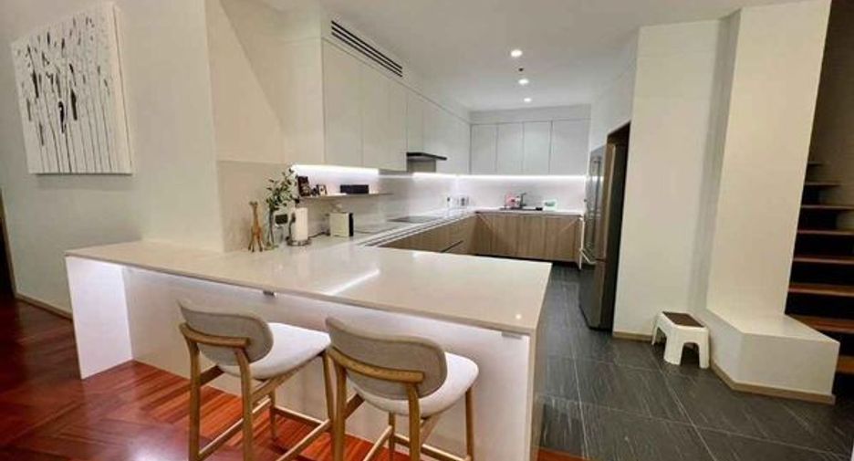 For rent 3 bedrooms condo in Sattahip, Chonburi