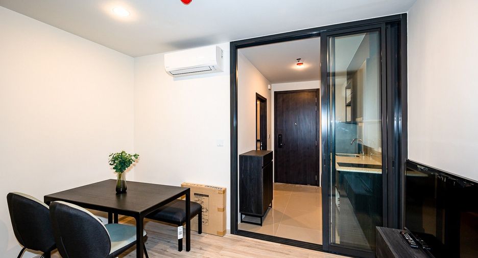For rent studio condo in Huai Khwang, Bangkok