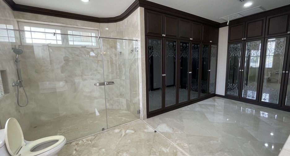 Villa zur Miete mit 4 Zimmer in Chatuchak, Bangkok