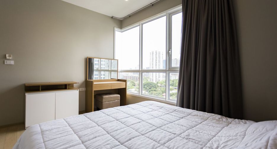 For rent 1 bed condo in Watthana, Bangkok