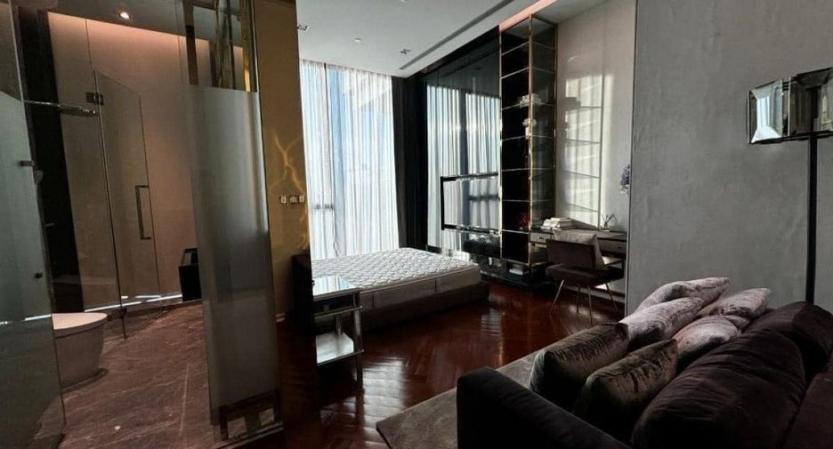 À louer 3 chambres condo à Khlong Toei, Bangkok