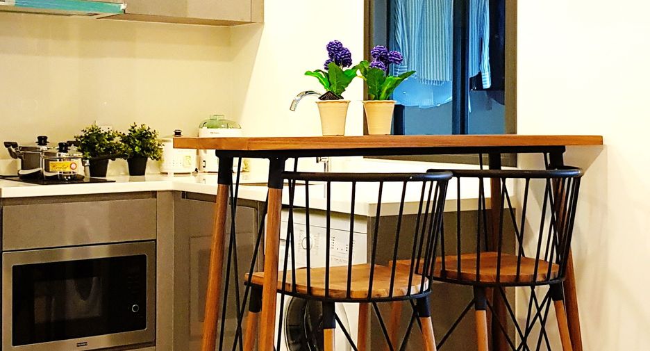 For sale 1 bed condo in Ratchathewi, Bangkok