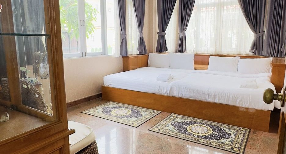 For rent 4 bedrooms house in Jomtien, Pattaya