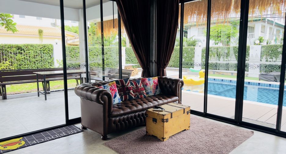 For rent 4 bedrooms house in Jomtien, Pattaya