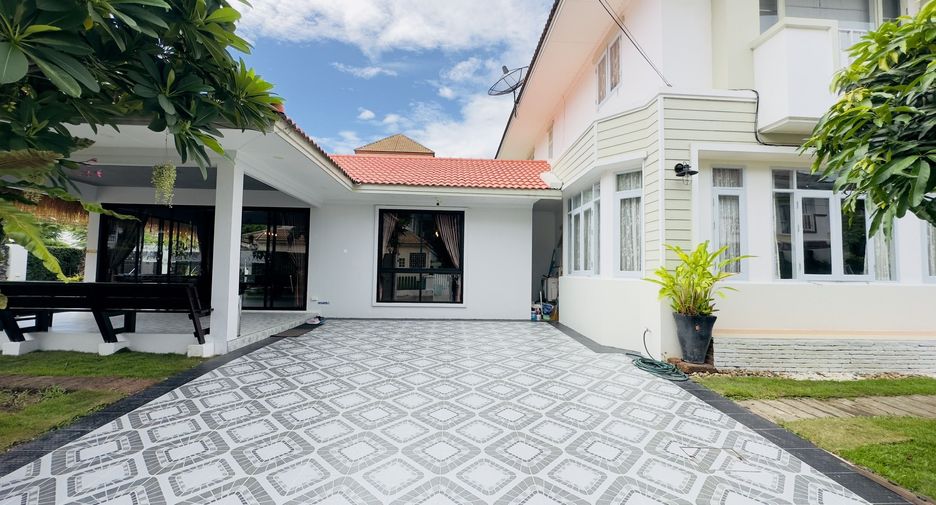 For rent 4 bedrooms house in Jomtien, Pattaya
