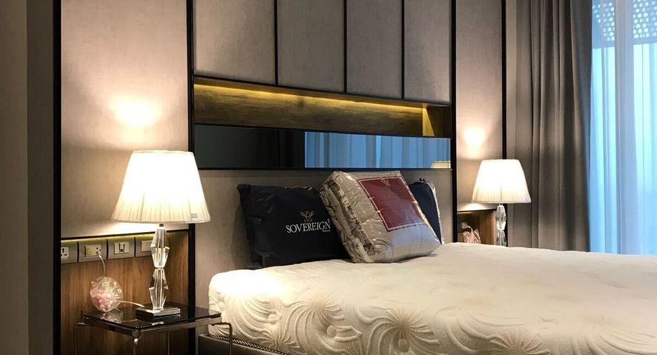 For rent 2 ベッドルーム condo in Pathum Wan, Bangkok