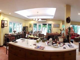 Casa en venta de 4 habitaciones en Bang Khen, Bangkok