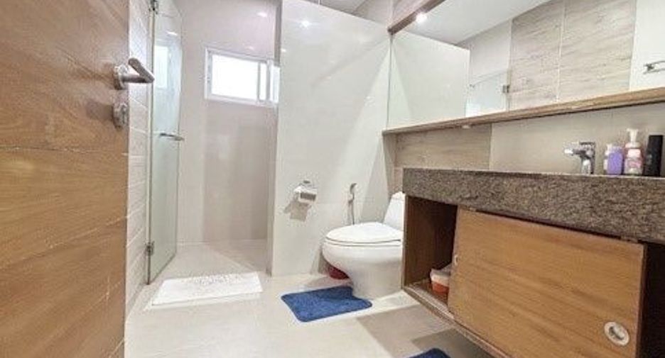 For sale 3 bedrooms house in Lat Phrao, Bangkok