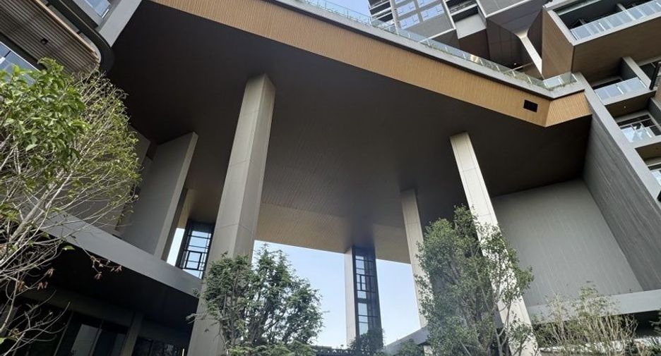 For sale 3 bedrooms condo in Bang Phli, Samut Prakan