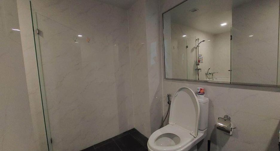 For rent 1 bed condo in Yan Nawa, Bangkok