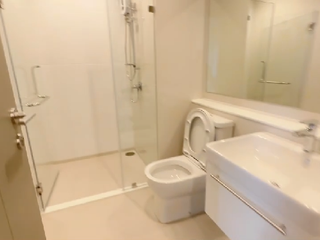 For rent 2 bedrooms condo in Huai Khwang, Bangkok