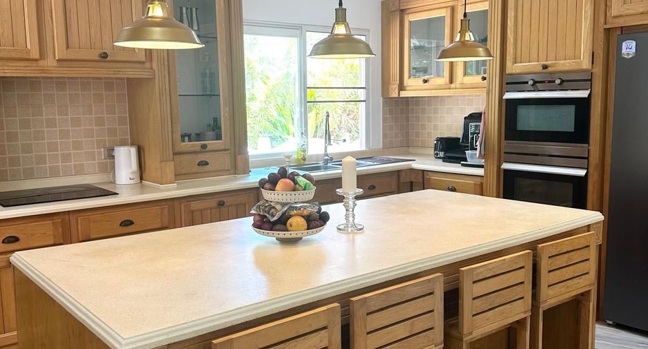 For rent 3 bedrooms house in Mueang Phuket, Phuket