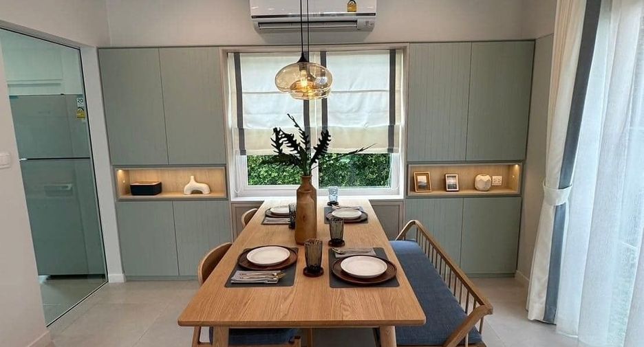 For rent 3 bedrooms townhouse in Bang Phli, Samut Prakan