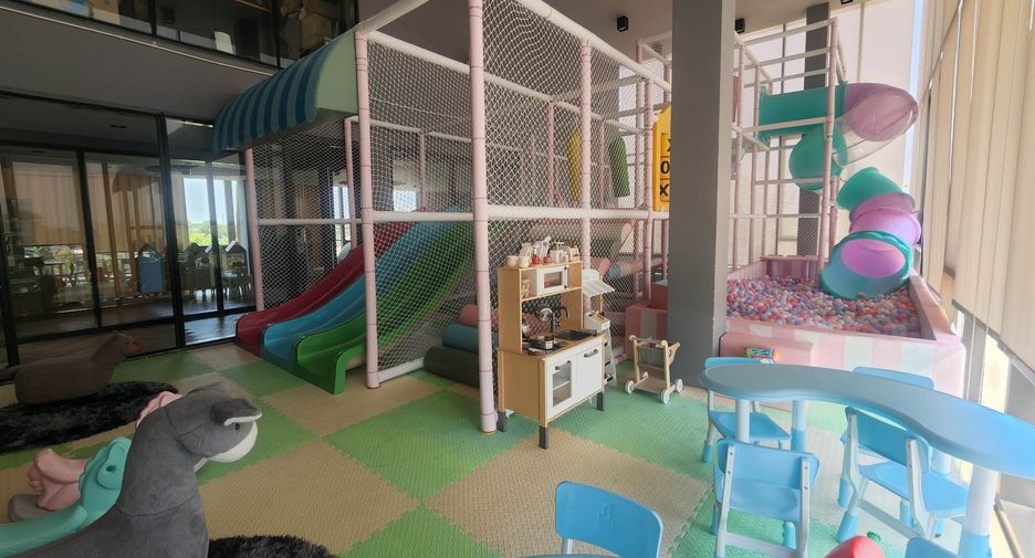 For rent 2 bedrooms townhouse in Bang Phli, Samut Prakan