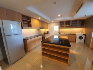 Apartment zur Miete mit 3 Zimmer in Watthana, Bangkok
