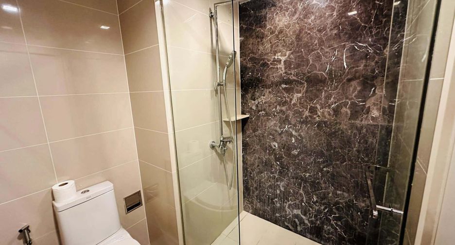 For rent 1 bed condo in Khlong San, Bangkok