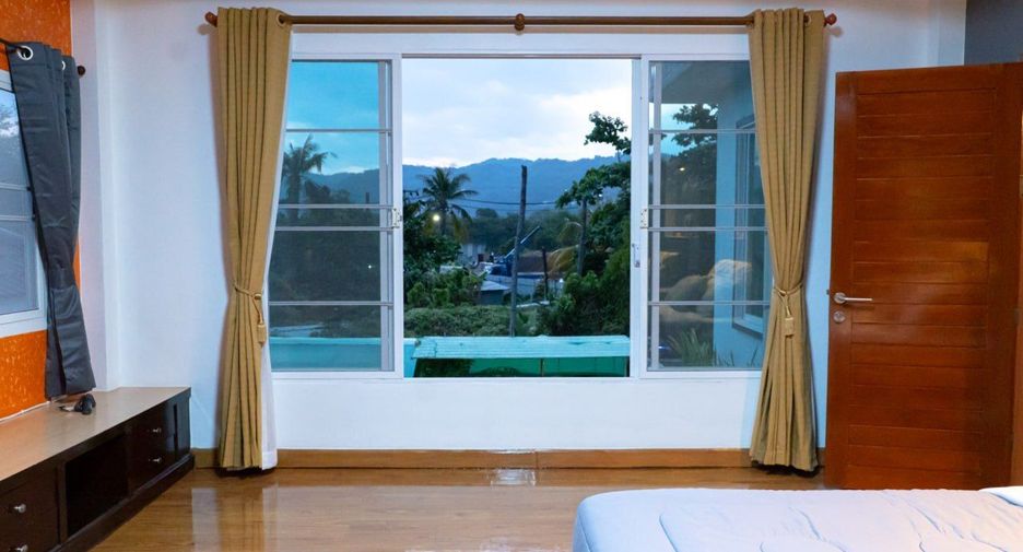 À vendre et à louer 4 chambres villa à Mueang Phuket, Phuket
