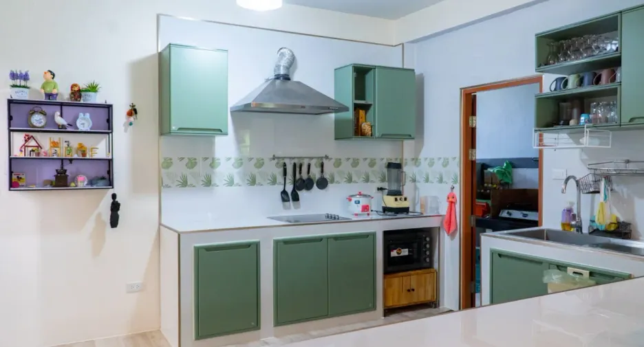 À vendre et à louer 4 chambres villa à Mueang Phuket, Phuket