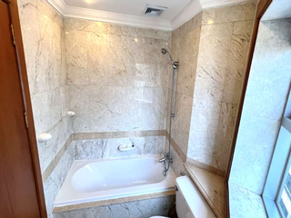 For sale 2 bedrooms condo in Pathum Wan, Bangkok