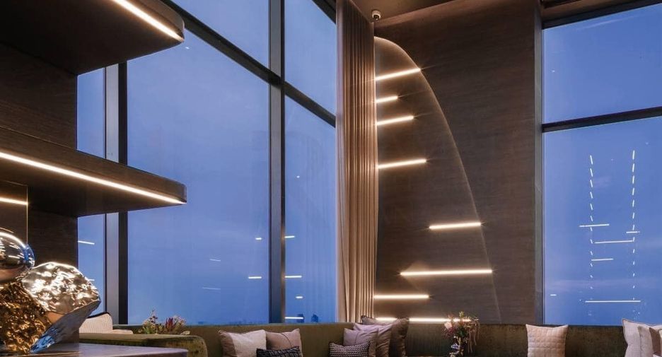 For rent 2 bedrooms condo in Ratchathewi, Bangkok