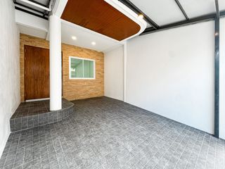 For sale 2 bedrooms townhouse in Wang Thonglang, Bangkok
